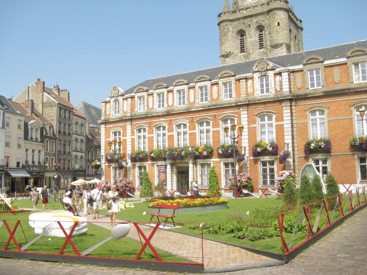 T3 En Vieille Ville 2Adult 2 Enfants Parking Gratuit - By La Source D'Orfee Boulogne-sur-Mer Bagian luar foto